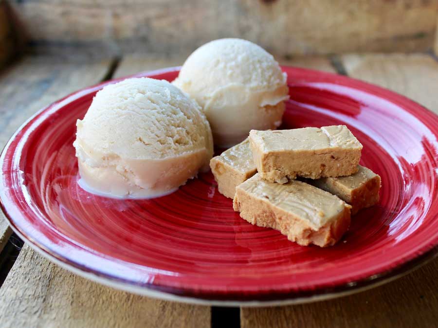 Ponche y turrón, dos clásicos navideños ahora en helado