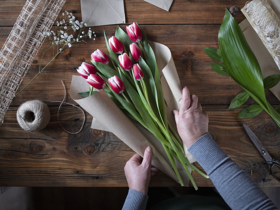 flores y otros regalos para el 14 de febrero