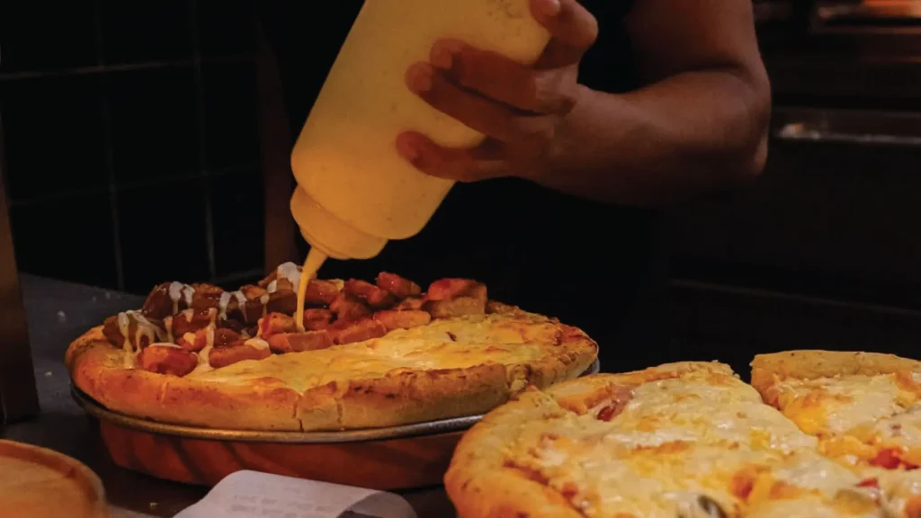 Guía-2025-de-las-mejores-pizzerías-de-la-CDMX-recomendaciones-y-tips-seccion-amarilla-blog-restaurantes-donde-ir-que-comer perro negro comida