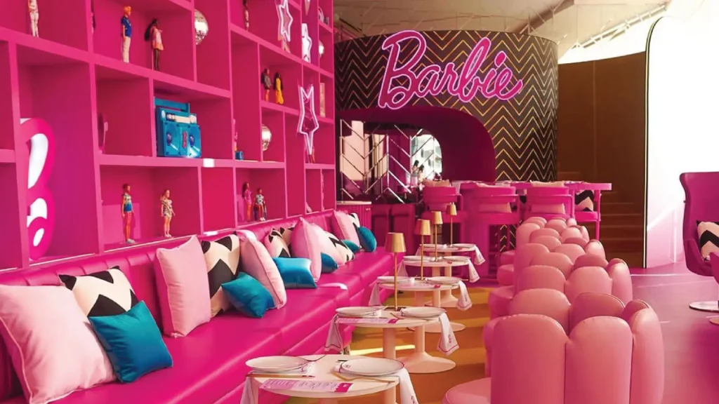 PORTADA-Los-mejores-restaurantes-temáticos-en-Monterrey,-la-lista-definitiva-comida-hello-kitty-barbie-Dream-Lounge-Ragnarök-bar-arcade-seccion-amarilla-blog-donde-ir-nuevo-leon-