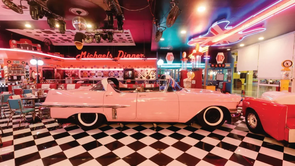 Los-mejores-restaurantes-temáticos-en-Monterrey,-la-lista-definitiva-comida-hello-kitty-rock-billy-bar-arcade-seccion-amarilla-blog-donde-ir-nuevo-leon-1