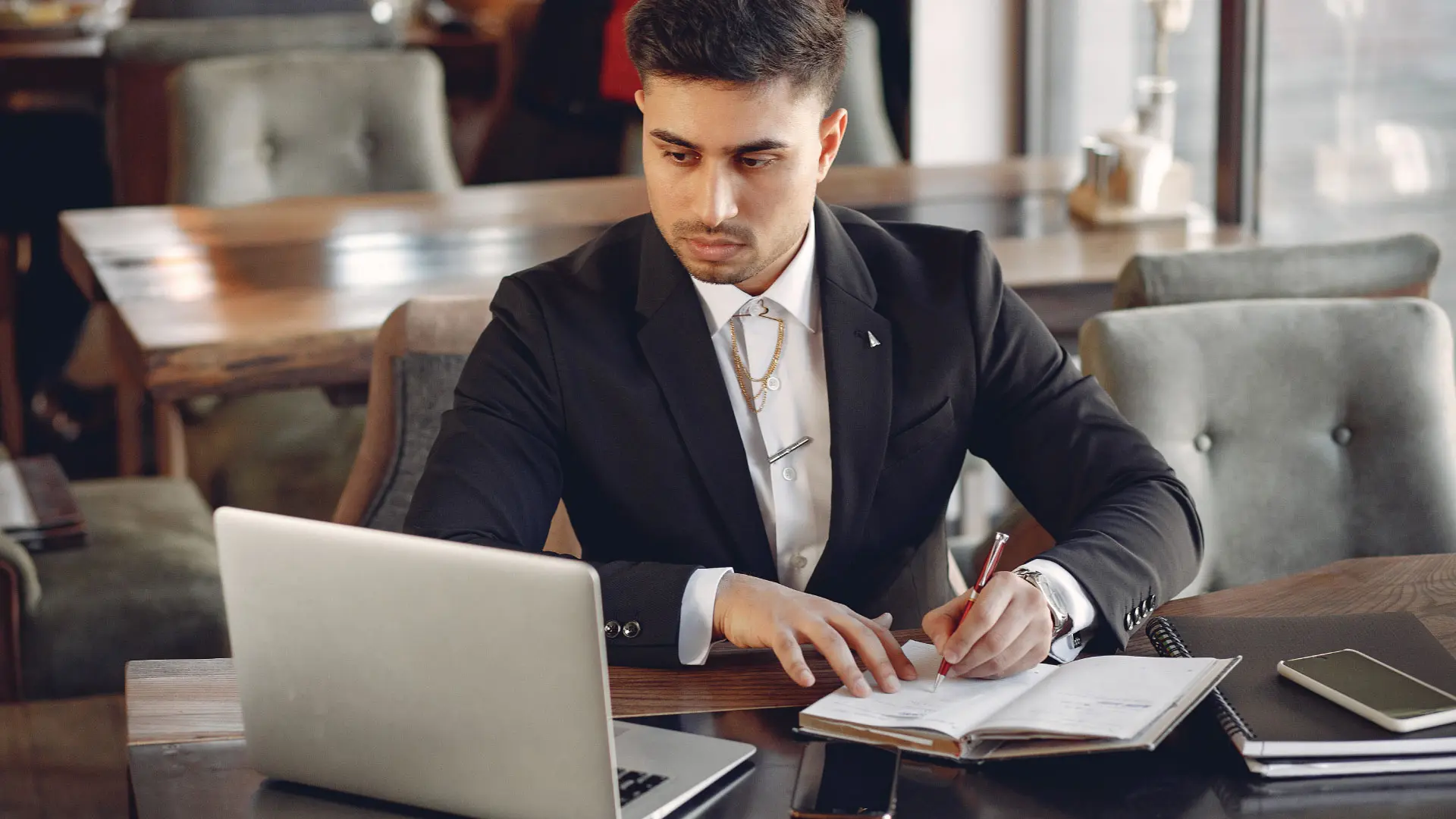 Marketing Digital para Abogados: Guía Definitiva para Conseguir Clientes en la Era Digital