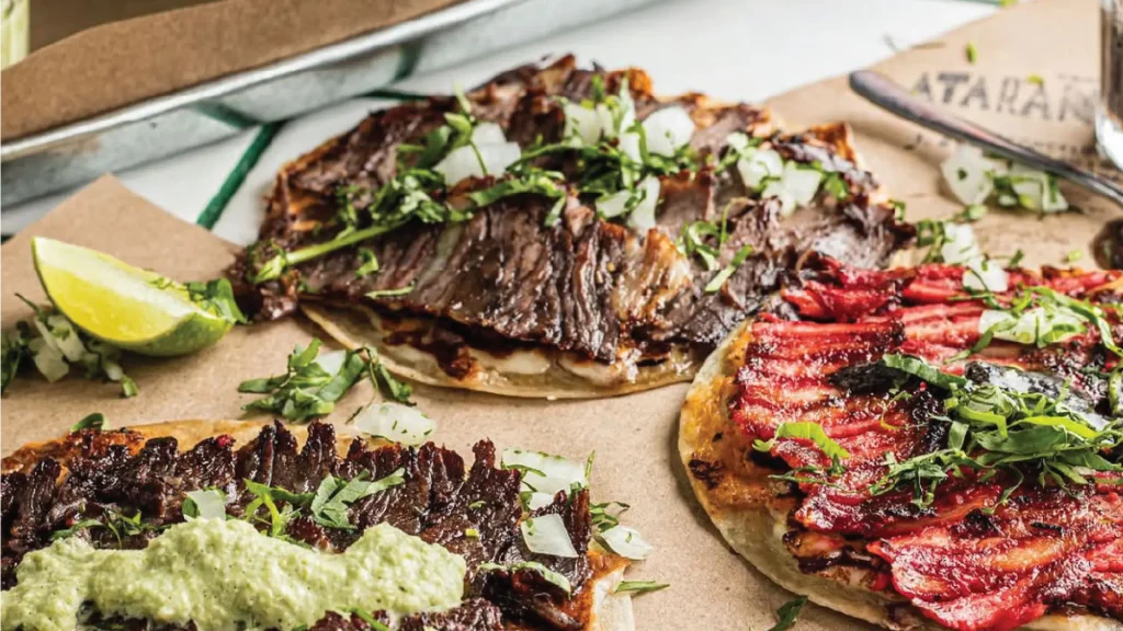 Taquerías-en-Monterrey-Guía-definitiva---tacos-restaurantes-donde-ir-comer-lugares-direcciones-taquitos-regios-asada-pastor-carne-cerdo-mexico-seccion-amarilla-blog-sisoy-micheline barbacia