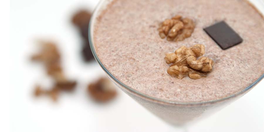 Smoothie de chocolate, amaranto y nuez