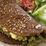 Milanesa de gluten rellena de quesillo y nopales