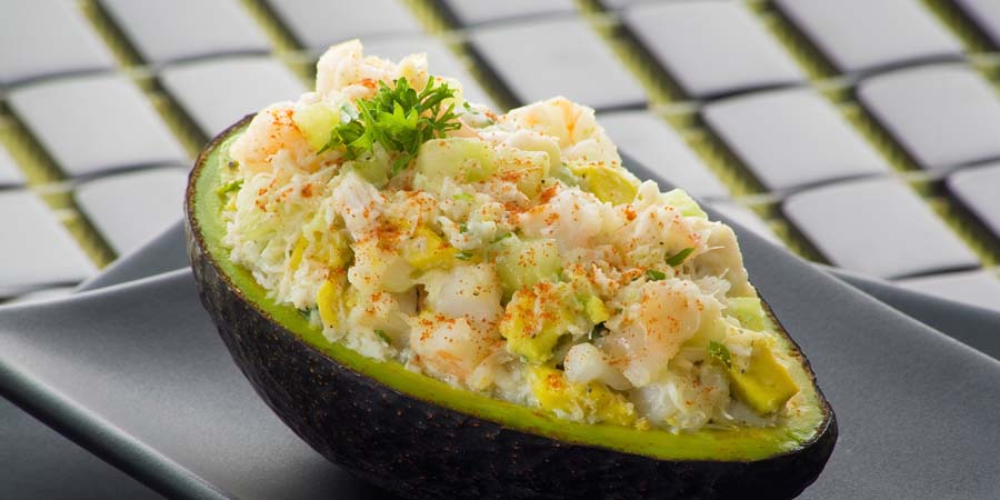 aguacate relleno de camaron