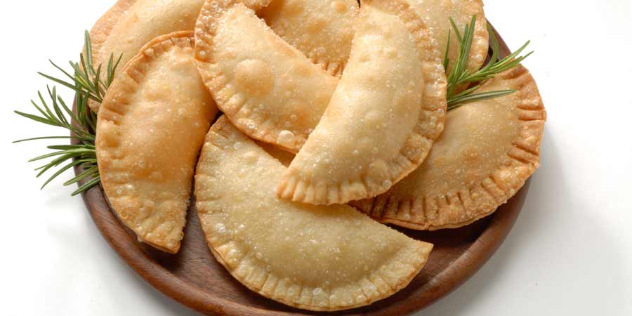 Empanadas de flor de calabaza