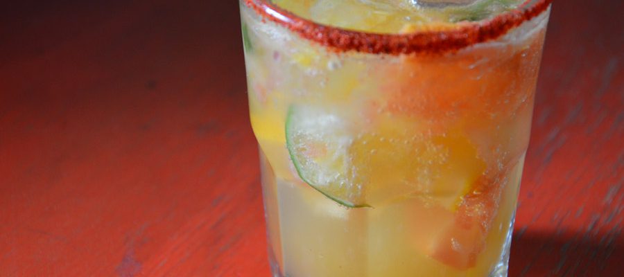 coctel caipiriña mezcalera