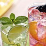 Limonada de ginebra con moras