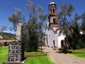 Tzintzuntzan, joya de la meseta purépecha