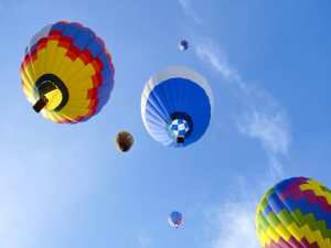 Vuelo en globo sobre el paisaje agavero