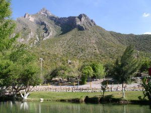 Bustamante, famoso por sus grutas