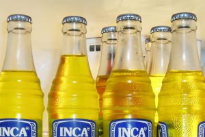 Inca Kola, la amarilla inca es la bebida reina en Perú