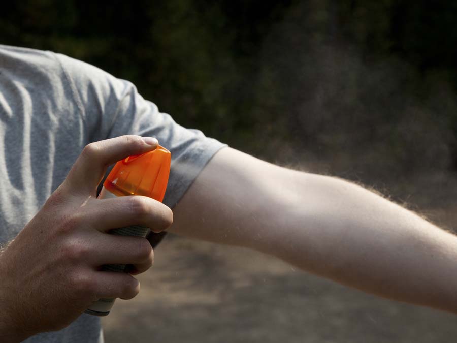 Cómo protegerse de las picaduras de mosquitos