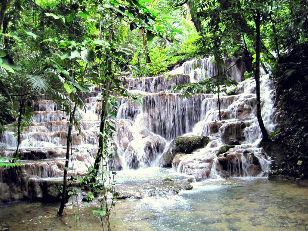 Cascadas de Reforma en Balancán