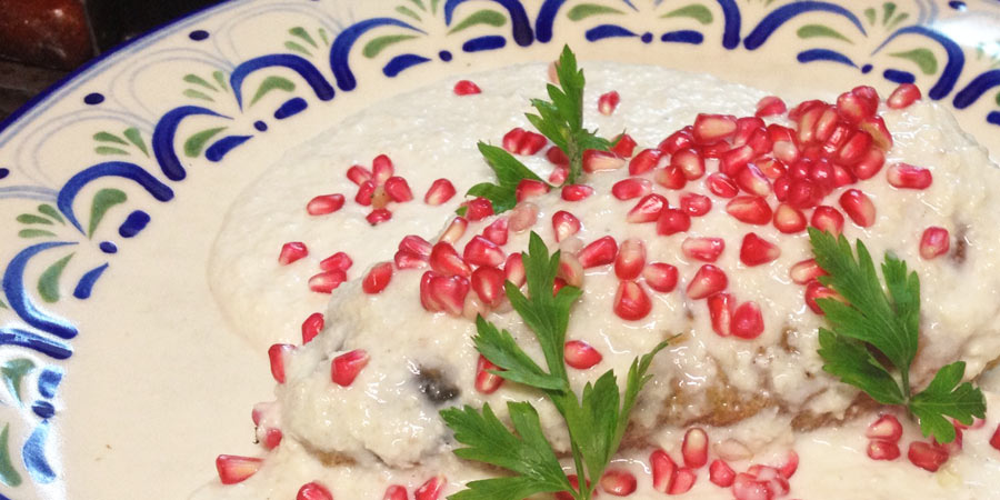 Chiles en nogada de Yuri de Gortari: una receta clásica y deliciosa