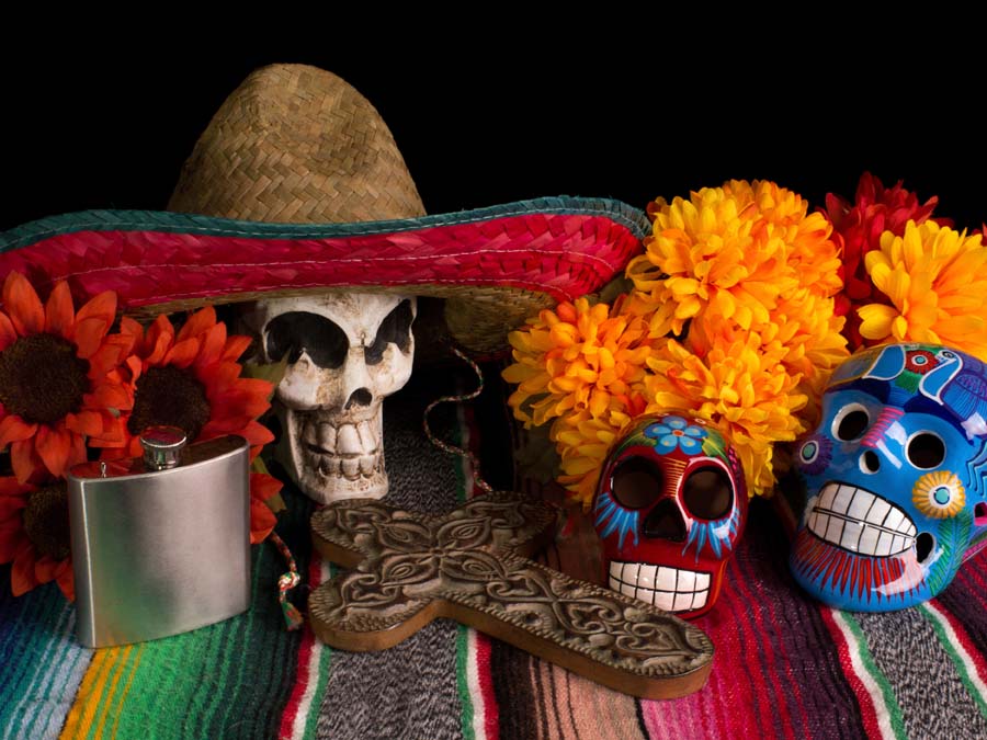 Ofrendas zacatecanas, tradición entre llamas