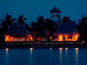 Tomatlán: lugar de playas, ríos y templos en Jalisco