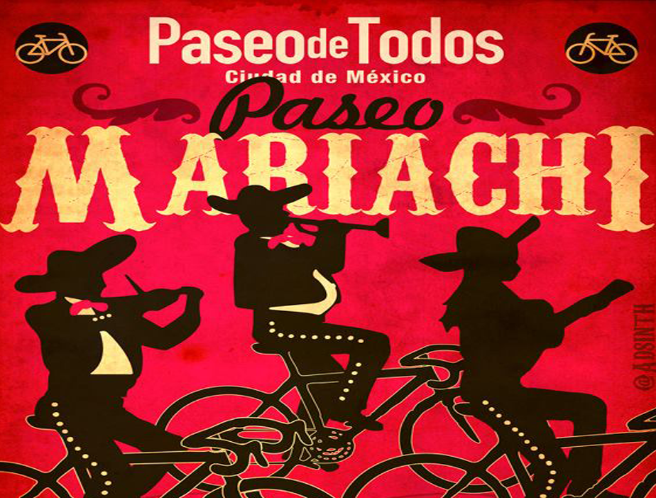 Recorrido en bici por la ciudad vestido de mariachi