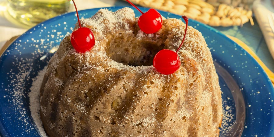 Budín de maíz con pasta de castañas y orejones de chabacano