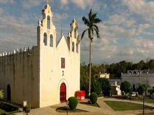 Belleza arquitectónica y naturaleza en Hopelchén, Campeche