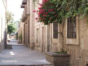 El callejón del Romance en Morelia