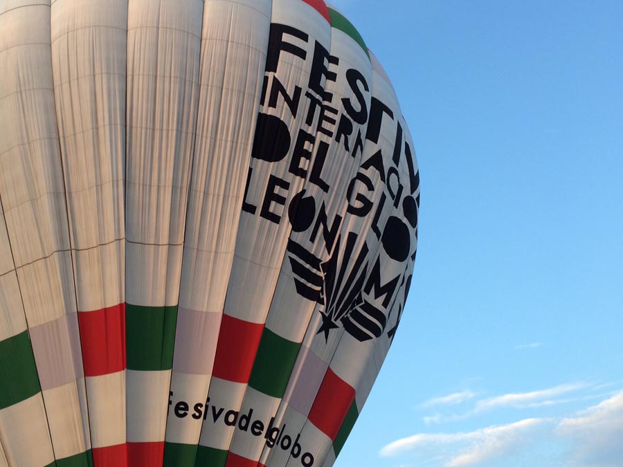 Viaje en globo en León, la libertad de estar en el aire