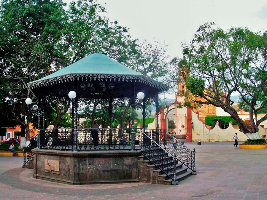 Jalpan de Serra, arquitectura barroca y naturaleza