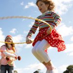 Juego al aire libre para combatir la obesidad infantil