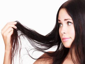 Vinagre para cabello, un aliado contra la caspa