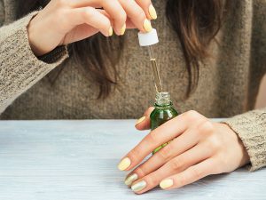 Fortalecedor de uñas natural con aceite de ricino