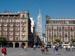 Pasen el Día del Niño en la Torre Latino