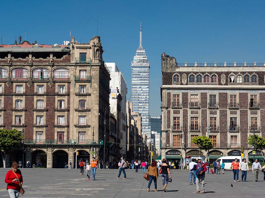 Pasen el Día del Niño en la Torre Latino