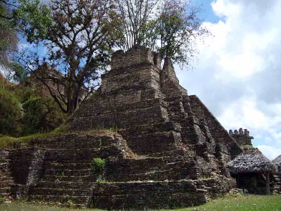 zona-arqueologica-de-tonina-chiapas