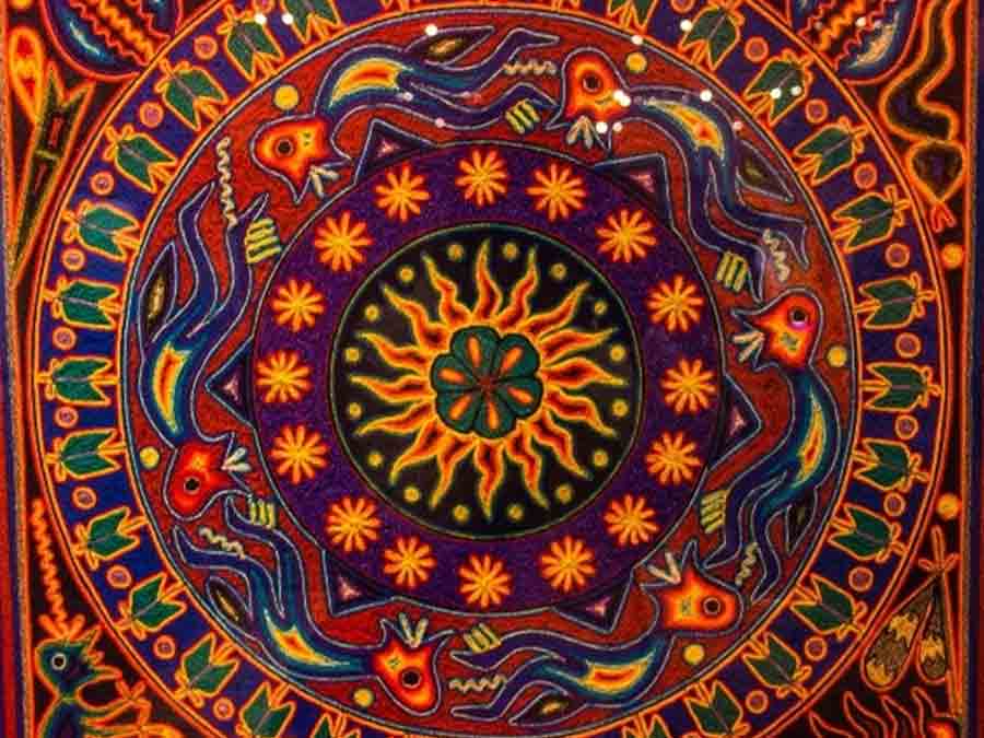 El arte huichol invade al Museo Zacatecano