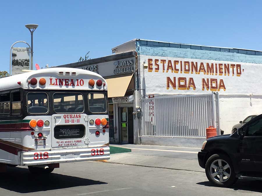 Estacionamiento Noa Noa en Juaritos Foto: Mariana Castillo