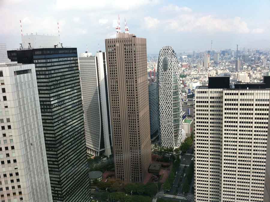 Visita Shinjuku en Tokio, un barrio multifacético