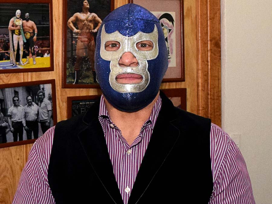 Blue Demon Jr. fue el padrino de tamales