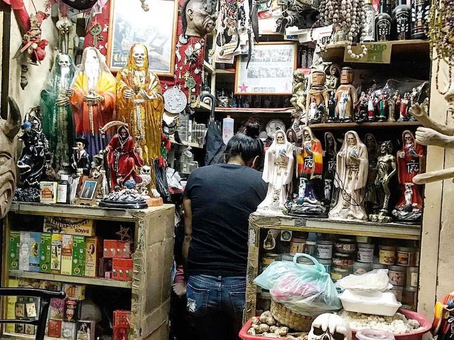 Mercado Sonora, brujería, medicina tradicional, limpias, embrujos, santa muerte