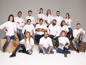 Los participantes y el nuevo juez en la segunda temporada de Top Chef México