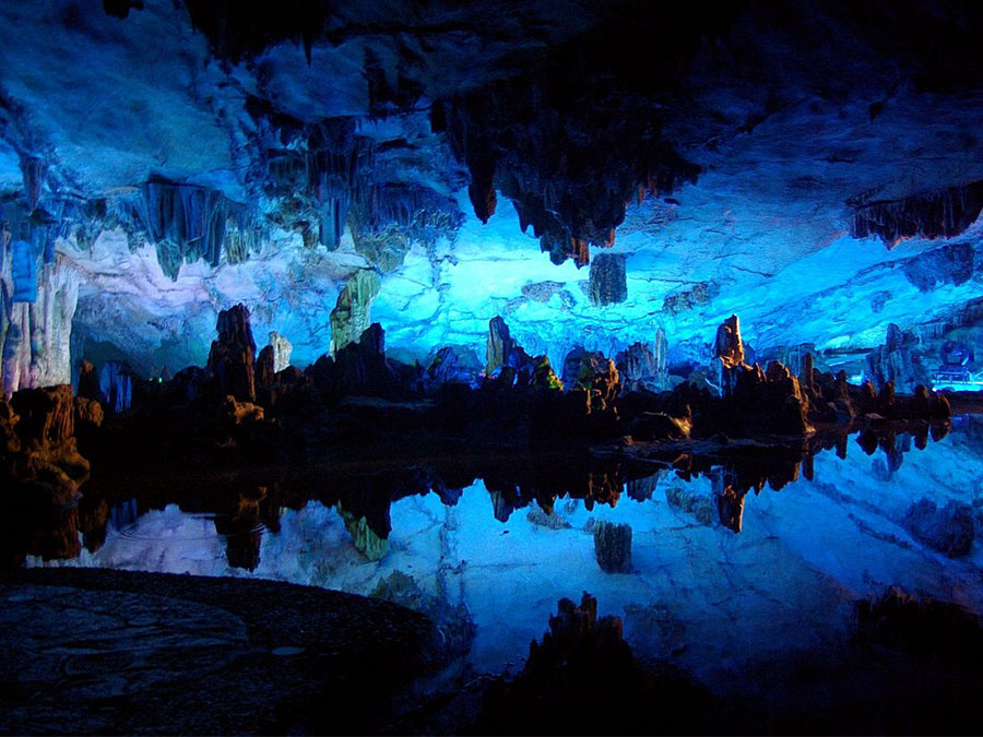 Adrenalina y belleza en las Grutas de Palmito