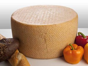 Queso Cotija, datos que debes saber y algunos consejos para comerlo