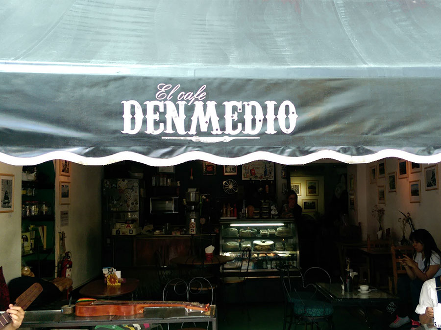 Café Denmedio un break de la ciudad