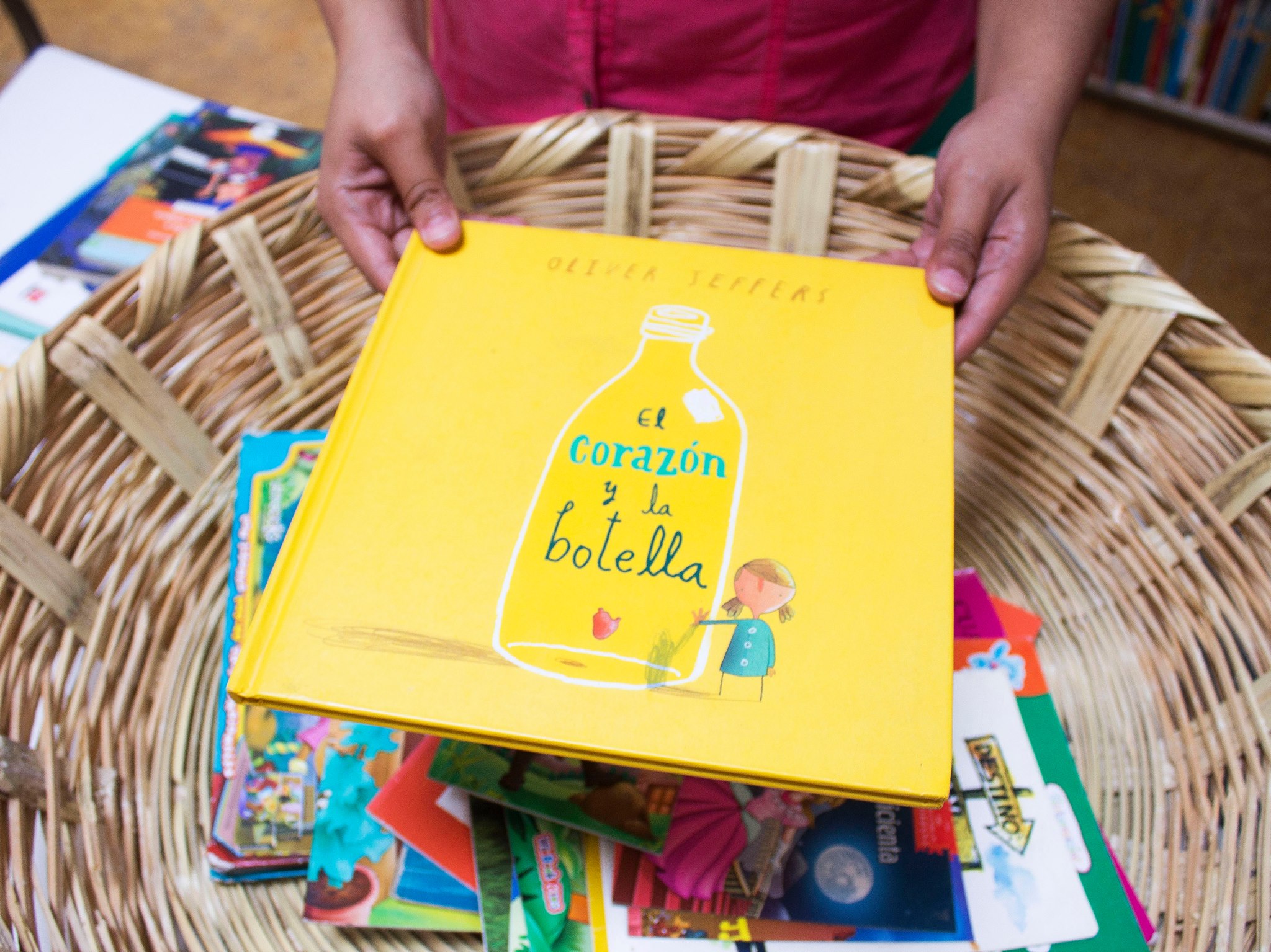 Centros de acopio de libros para niños de zonas dañadas por el sismo