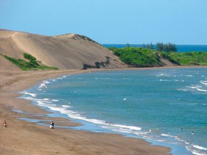 Playa Chachalacas, entre dunas, mar y arqueología