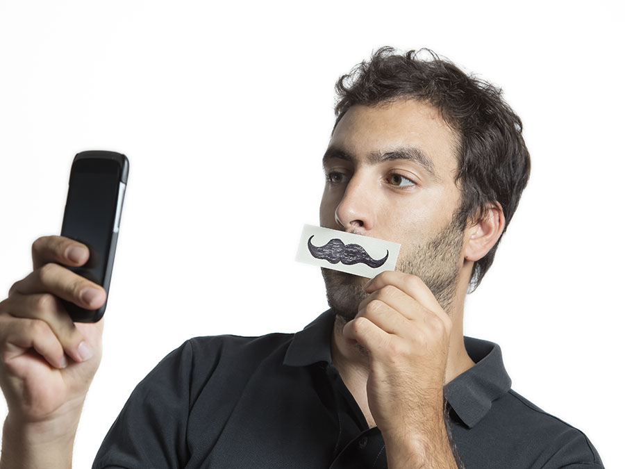 sube tus fotos con bigote: campaña a favor de la salud masculina