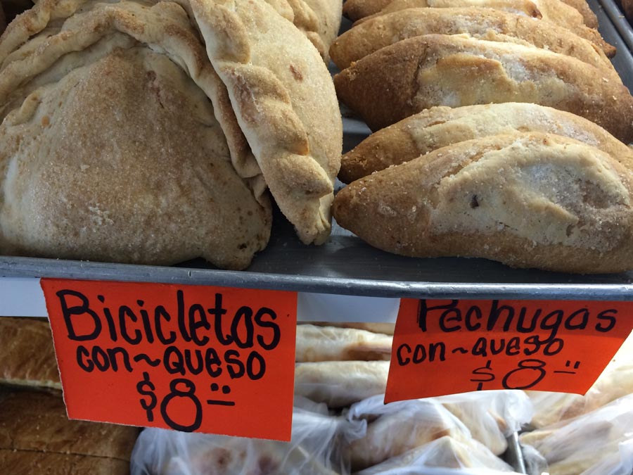 Bicicletas y pechugas con queso de Pan de Zacatlán Foto: Mariana Castillo