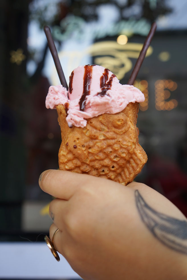 Taiyaki con helado de Danonino en heladería Escandón Foto: Mariana Castillo