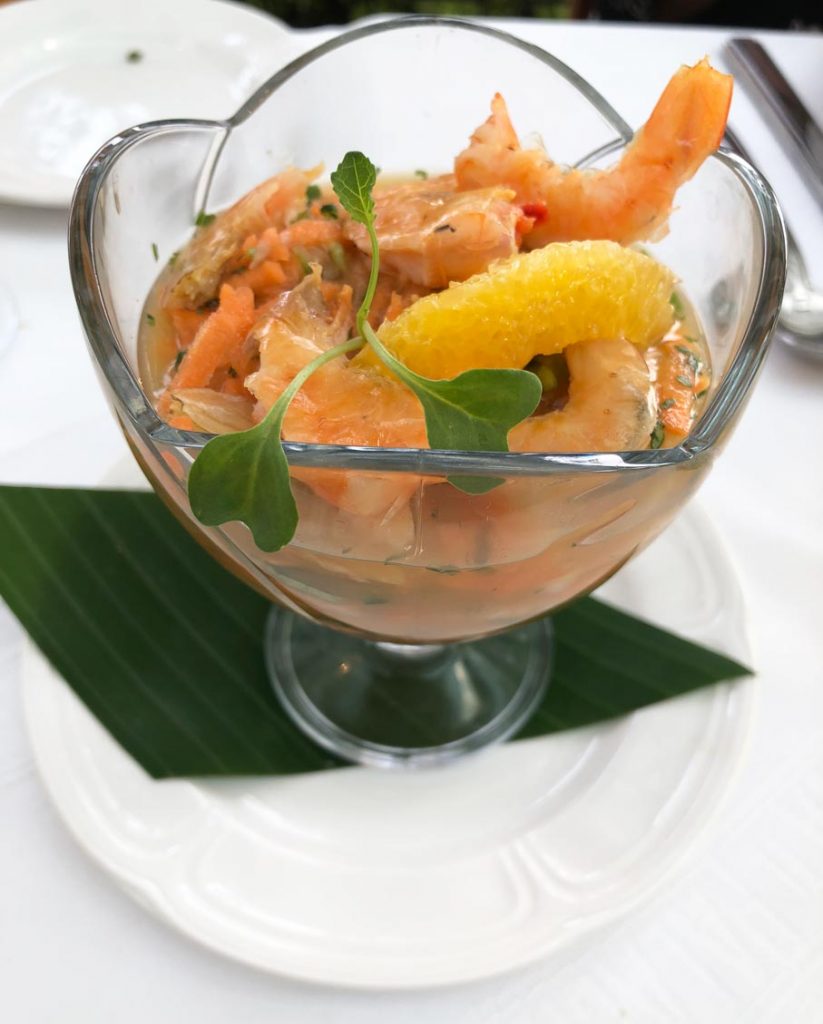 ceviche de camarón seco rehidratado con naranja y limón, zanahoria, chile serrano y cebolla blanca Foto: Mariana Castillo