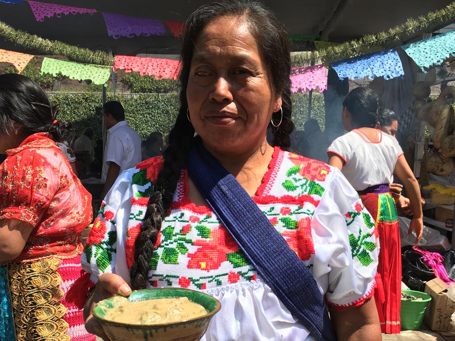 Cecilia Bernabe, cocinera de San Lorenzo, en Michoacán Foto: Mariana Castillo